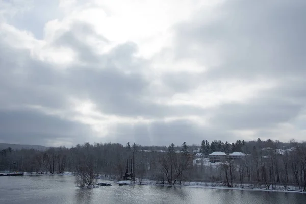 Kış Manzara Nehir — Stok fotoğraf