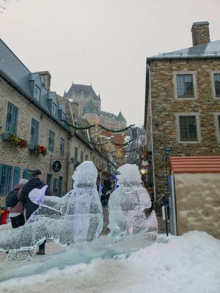 Ледяная Скульптура Улице — стоковое фото