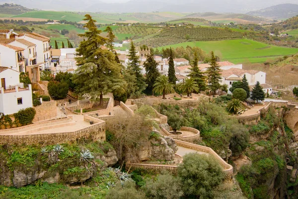 Endülüs, İspanya 'nın Ronda şehrinin muhteşem uçurumları