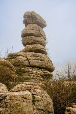 Ulusal parkta bir yürüyüş. Torcal de Antequera, Endülüs, İspanya