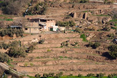 İspanya 'nın Endülüs kentindeki Sierra Nevada' daki Canar kasabasının manzarası
