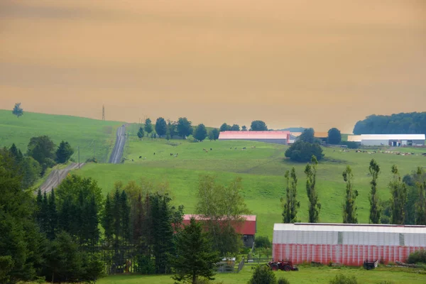 Quebec, Kanada 'da çiftliği olan kırsal alan