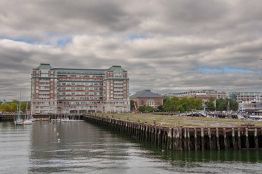 Boston liman manzarası dramatik gökyüzü arkaplanı, New York.