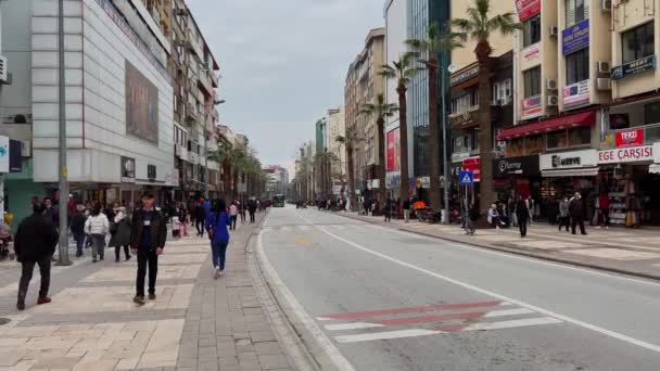 Чинар Мейхали Денизли Турция Октябрь 2022 Года Люди Гуляющие Центре — стоковое видео