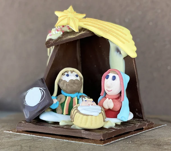 Çikolata ve şekerli doğum sahnesi