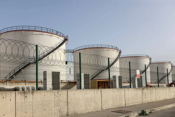 Terminal Armazenamento Petróleo Gás Com Silo Petroleiro Conceito Tanque Gás — Fotografia de Stock