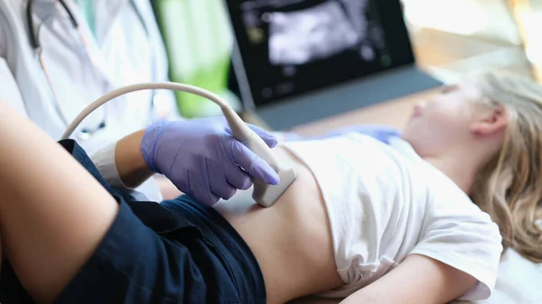 Close Physician Examines Ultrasound Internal Organs Child Clinic Ultrasound Abdominal — Fotografia de Stock