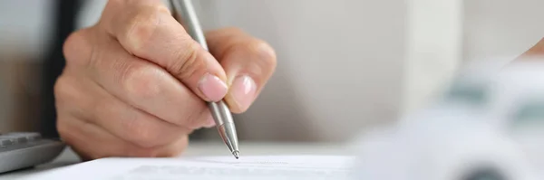 Mains Client Signant Formulaire Location Voiture Concept Assurance Achat Voiture — Photo