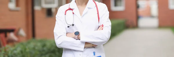 Smiling Doctor White Coat Stethoscope Street Medical Professions Concept — Stock Photo, Image