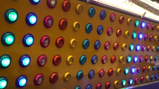 Abstraktní Vícebarevná Žárovka Neon Bight Zábavní Park Vánoční Trh — Stock video
