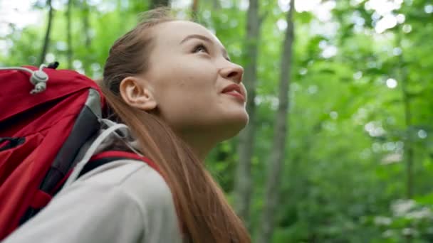 Brown Haired Young Woman Walks Dense Forest Enjoying Hiking Sun — Stok video