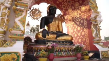 Wat Ming Muang Tapınağı, Chiang Rai, Tayland