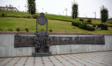 Tyumen Nehir Tur seti üzerinde güzel bronz levrek rahatlığı