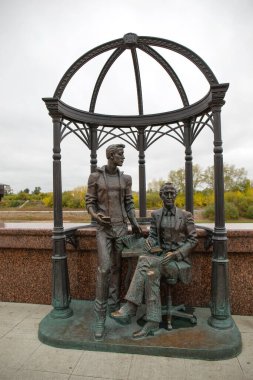 Tyumen Nehir Tur seti üzerinde güzel bronz levrek rahatlığı