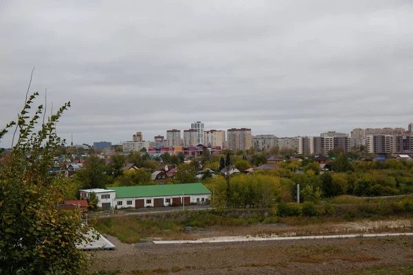 Bellissimo Argine Granito Del Fiume Tours Tyumen — Foto Stock