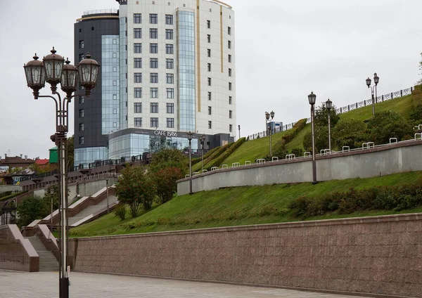 Tyumen Nehri 'nin güzel granit seti.