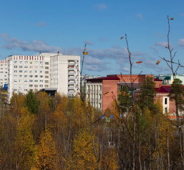 Bela Vista Dos Edifícios Centro Cidade Noyabrsk Yamal — Fotografia de Stock