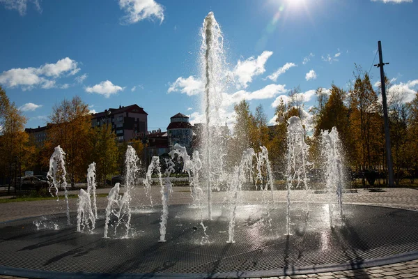 Krásná Fontána Centru Města Noyabrsk Jamal — Stock fotografie