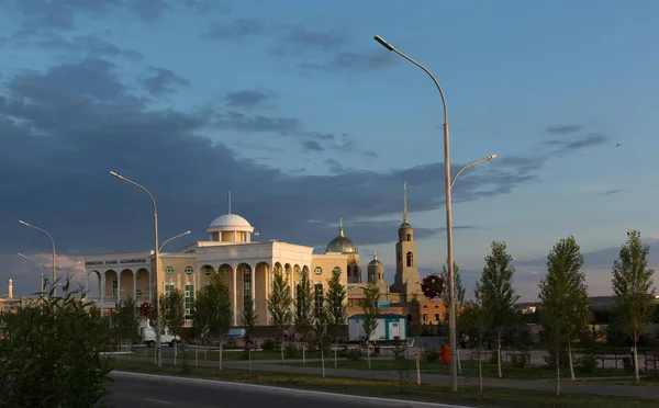 Prachtig Uitzicht Gebouwen Het Centrum Van Stad Kokshetau Van Republiek — Stockfoto