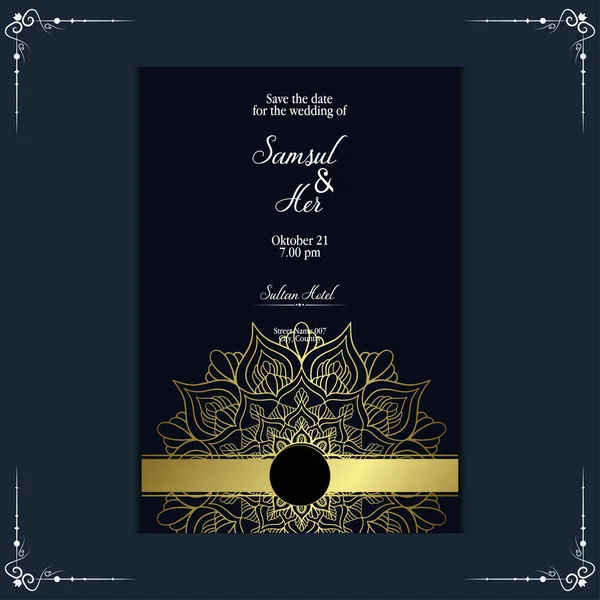 Luxus Gold Mandala Verzierten Hintergrund Für Hochzeitseinladung Buchumschlag — Stockvektor