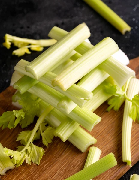 Manojo Tallo Apio Fresco Con Hojas Comida Vegetariana Saludable — Foto de Stock