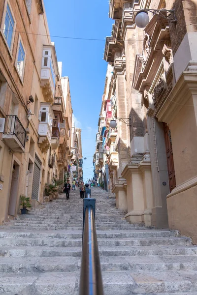 Las Calles Valetta Son Más Similares Arquitectura Europea Que Resto —  Fotos de Stock