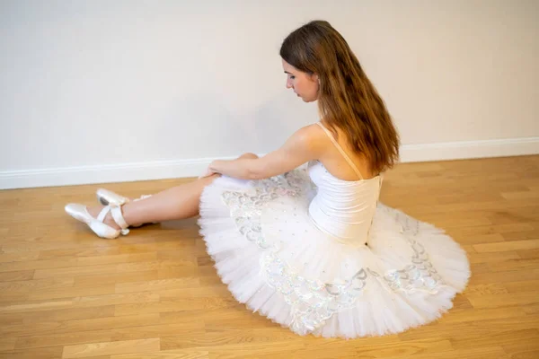 Ballerina White Tutu Floor Looking — Fotografia de Stock
