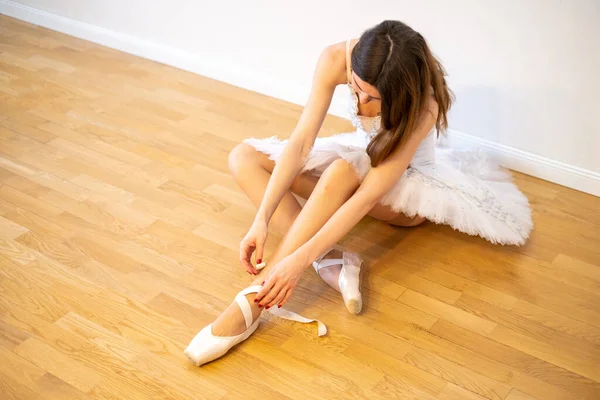 Ballerina White Tutu Floor Looking — Fotografia de Stock