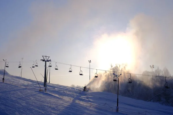Arbres Enneigés Sous Givre Dans Une Station Ski Ascenseur Funiculaire — Photo