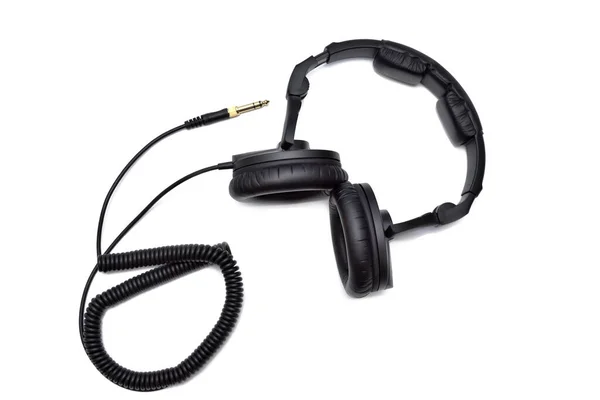 Κάτοψη Των Μαύρων Ενσύρματων Στερεοφωνικών Ακουστικών Βύσμα Ήχου Λευκό Φόντο — Φωτογραφία Αρχείου