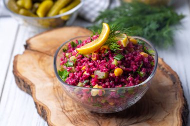 Şalgamlı Bulgur Salatası (Türkçe adı; salgamlı bulgur salatasi)