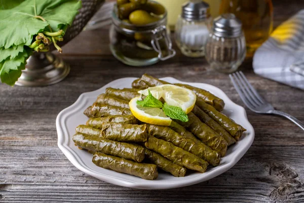 Турецкая Еда Фаршированные Листья Япракская Сарма Долма — стоковое фото