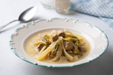 tavuklu ve sebzeli makarna 