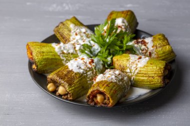 Izgara kabak yeşil maydanoz yaprağı