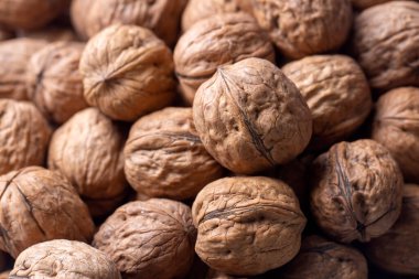 Ceviz ve kabukları (resim doldurma) olmadan. Taze ceviz arka plan.