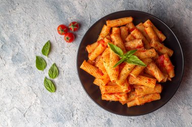 Domates soslu makarna.