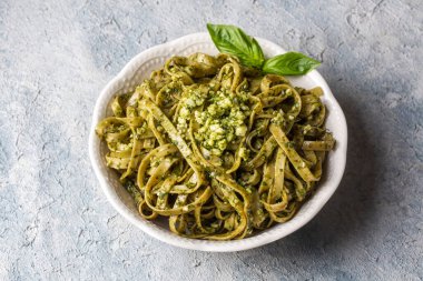 İtalyan makarnası; Pesto soslu Tagliatelle.
