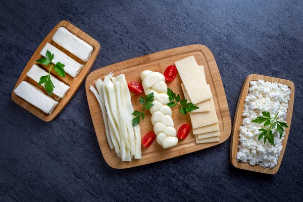 Traditional Various Cheeses String Knitted Cecil Cheese Turkish Delicatessen Concept — Fotografia de Stock