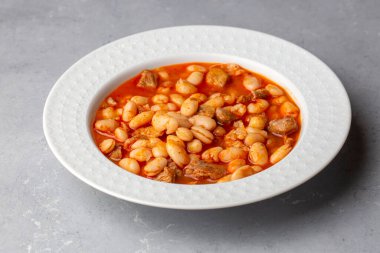 Türk yemekleri; kuru fasulye, kıymalı fasulye (kuru fasulye))