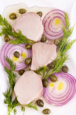 Türk mezeleri zeytinyağlı Tunny Balığı (Türkçe: Lakerda))