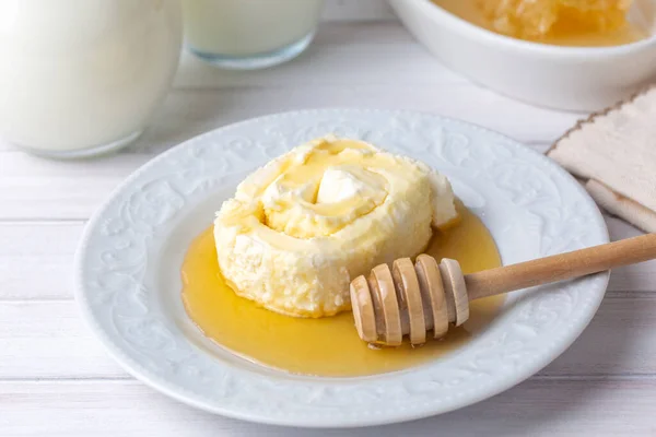 Turkish Bal Kaymak Honey Butter Cream — Stock Photo, Image