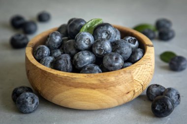 Taze taze yaban mersinleri. Kapatın.