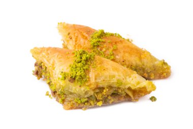 Türk Tatlısı Sobiyet Baklava. Beyaz arka planda Türk fıstıklı baklava. Yerel adı sobiyet baklava