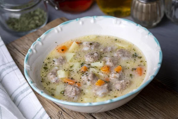 Sopa Temperada Com Almôndegas Com Legumes Nome Turco Sulu Kofte — Fotografia de Stock