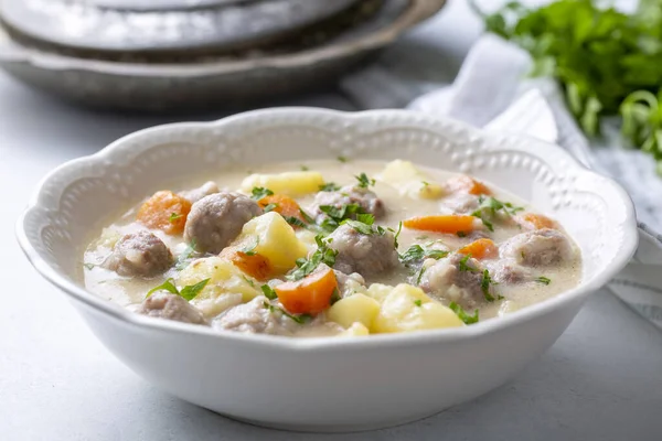 Sopa Temperada Com Almôndegas Com Legumes Nome Turco Sulu Kofte — Fotografia de Stock