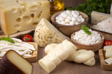 Özel peynir çeşitleri, Türk mutfağından çeşitli peynirler.