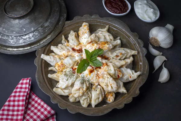 Традиционная Манти Еда Тарелке Вид Сверху Концепция Восточной Кухни Узбекская — стоковое фото