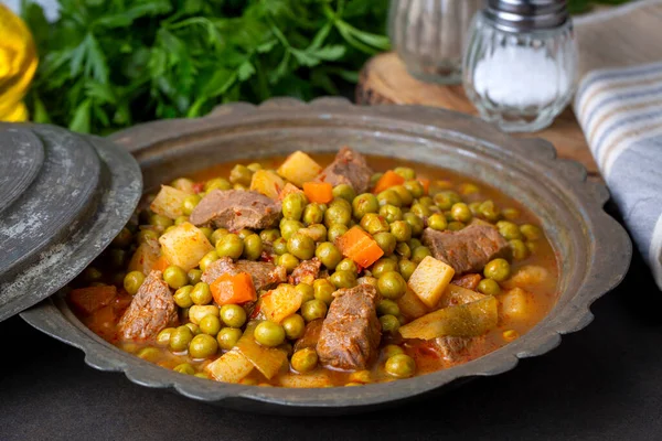 Turkisk Mat Grön Ärtgryta Med Köttbullar Kofte Eller Kofta Bezelye — Stockfoto