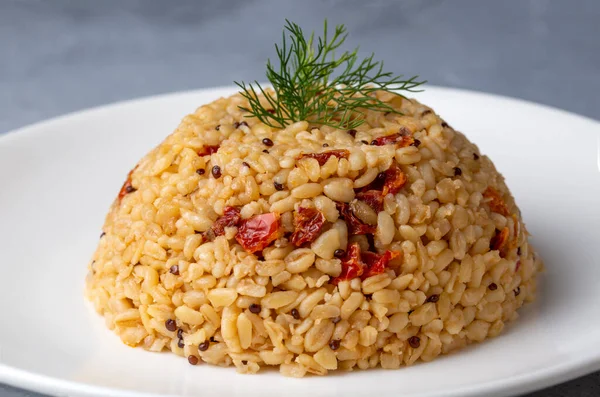 Bulgur Pilaf Com Quinoa Foto Conceito Comida Nome Turco Kinoali — Fotografia de Stock