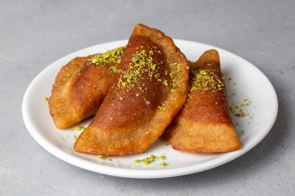 Traditional Turkish Dessert Tas Kadayif — Stock Photo, Image